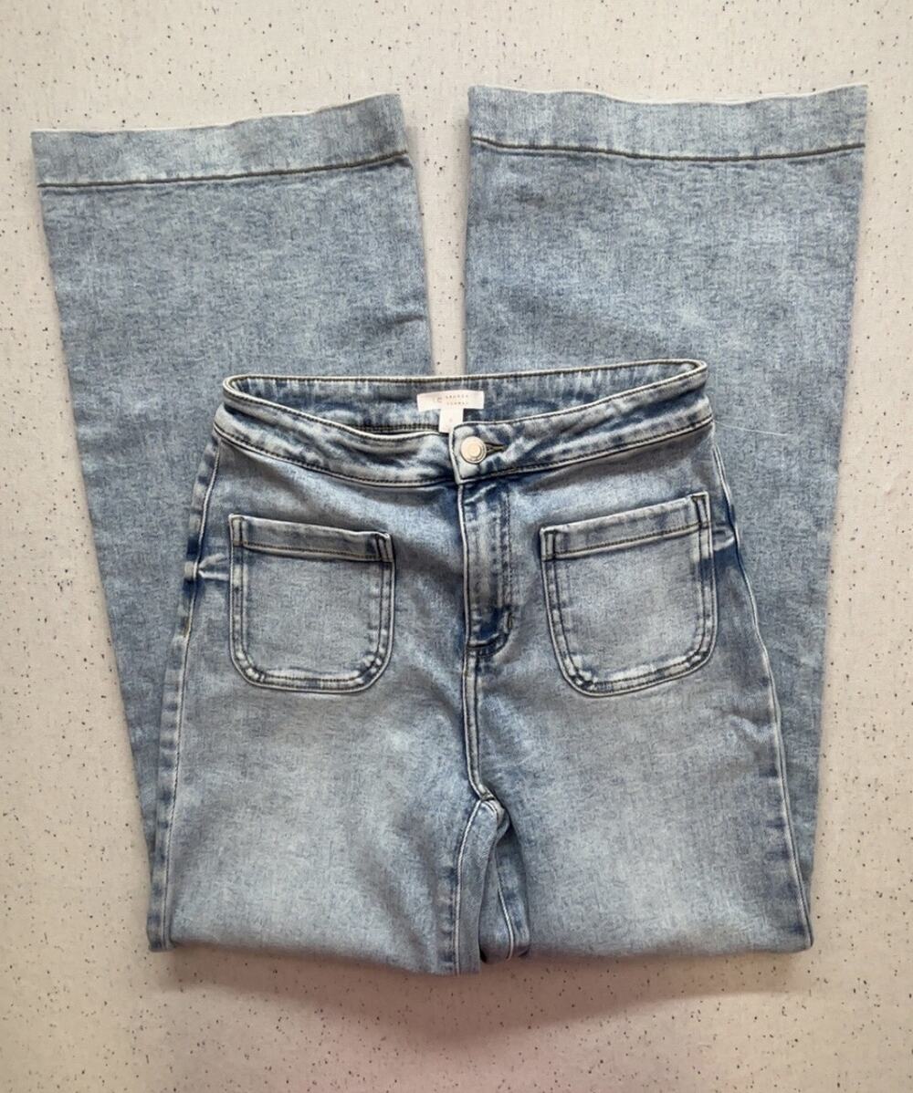 LC Lauren Conrad Jeans Womens 6 Light Wash Front Patch Pocket Wide Leg Flare